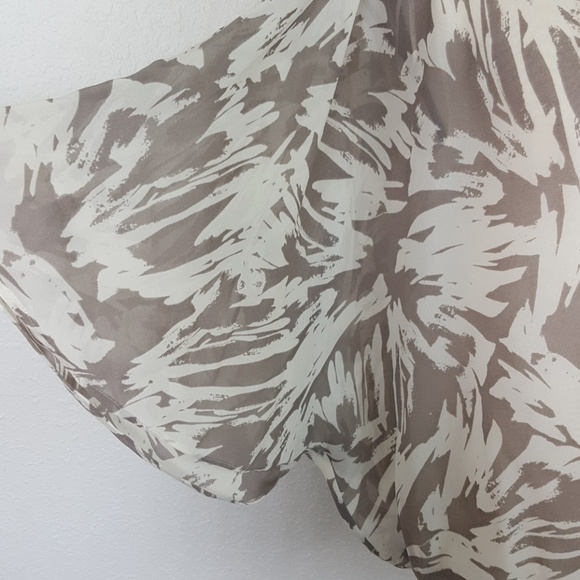 VINCE CAMUTO Poncho-Style Top, Size XS - Picture 2 of 6